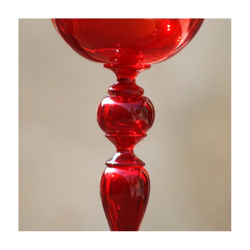 Red kitchen design goblets