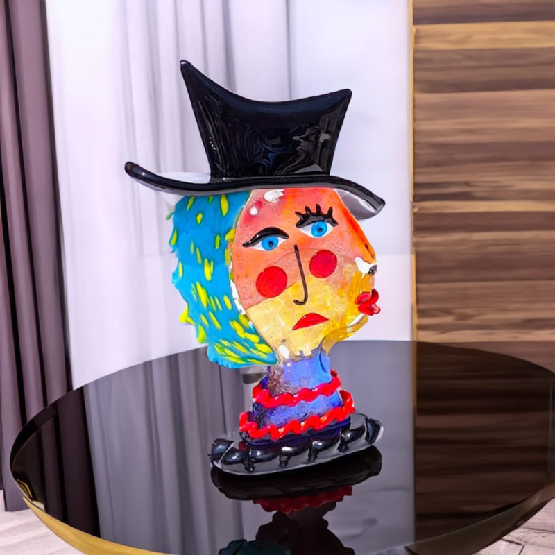 Testa Astratta con Cappello