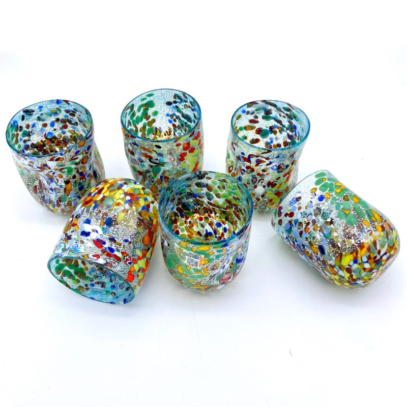 Set di bicchieri azzurri e argento