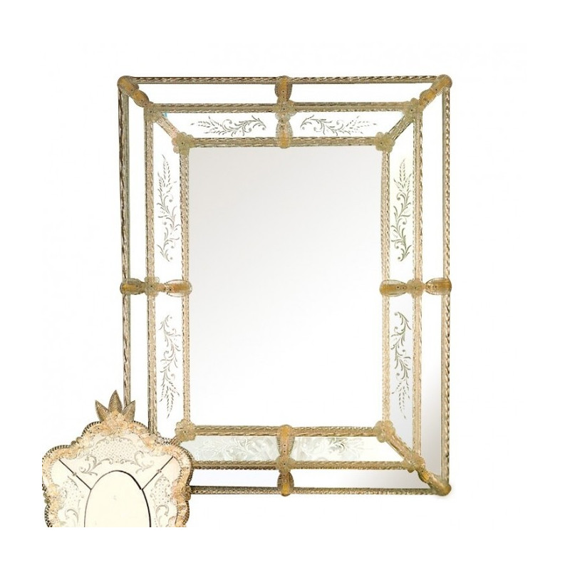 Specchio artigianale in vetro di Murano