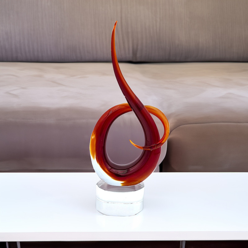 scultura rossa astratta spettacolare