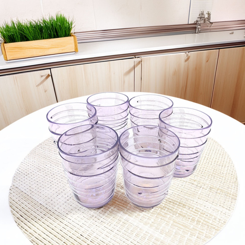 set di sei bicchieri in vetro di Murano