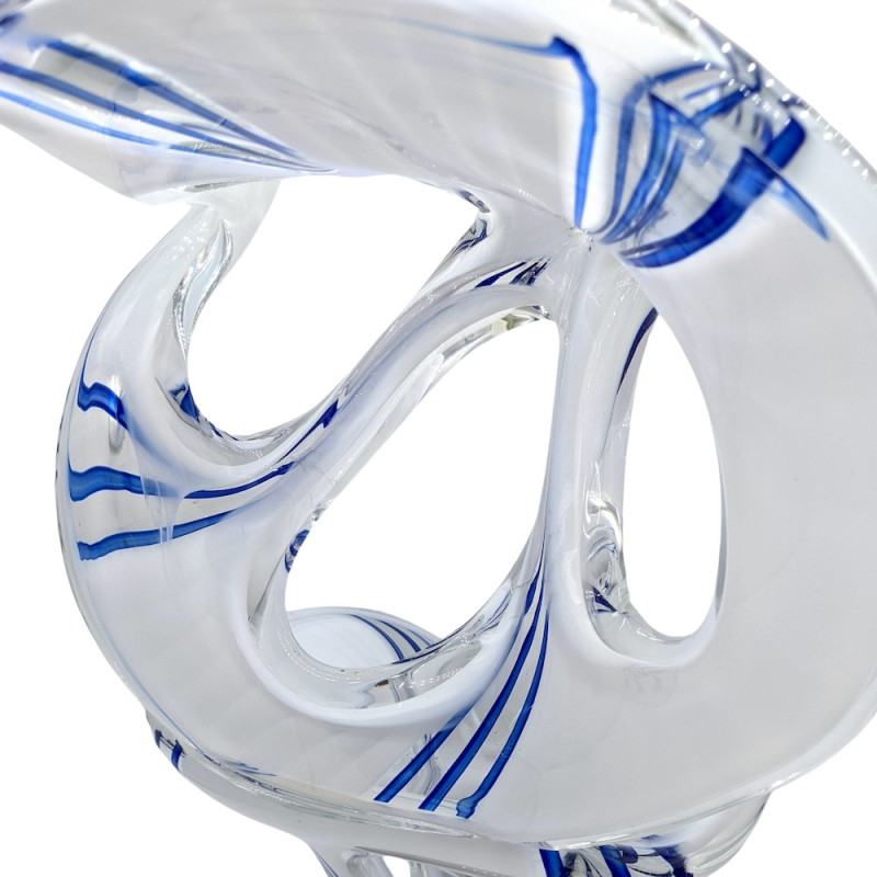 graceful Murano glass masterpiece