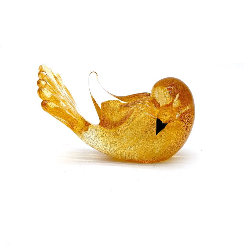 figura elegante uccellino