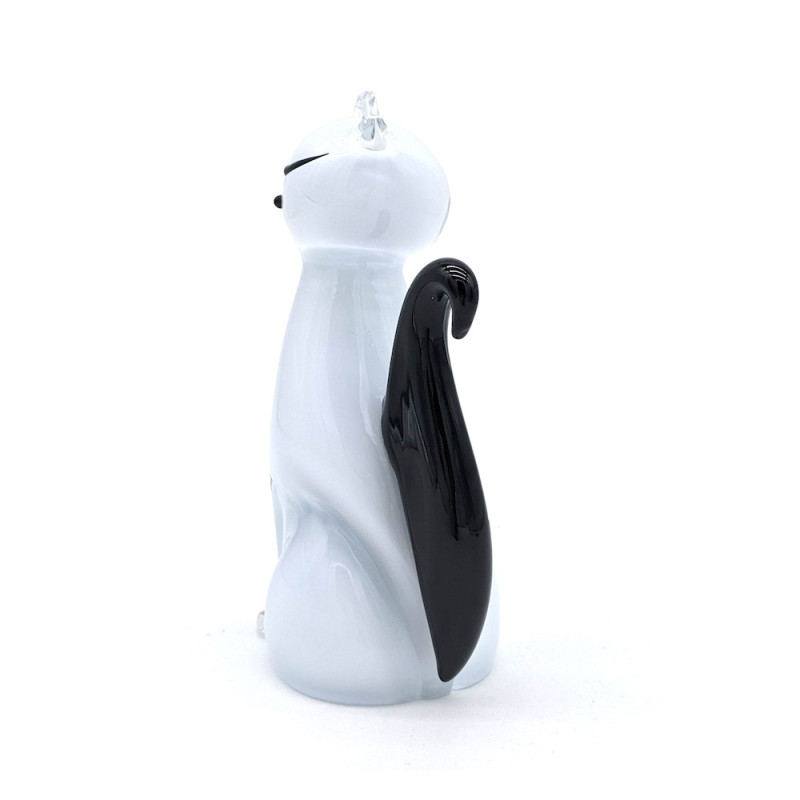 FELES elegant clear cat sculpture