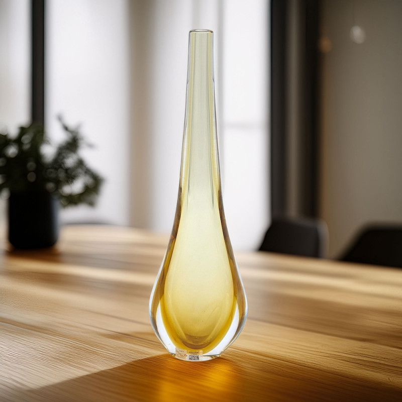 STILLA AMBER 30 cm Drop Made in Italy Vase – Radiant Harmony in a Drop Shape