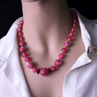 Collana con perle rosa