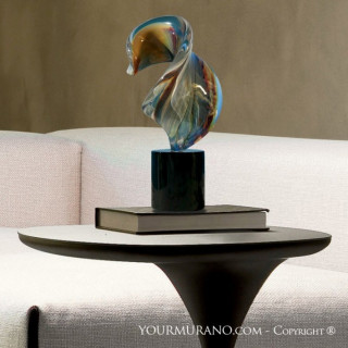 scultura in vetro calcedonio elegante sfumature iridescenti