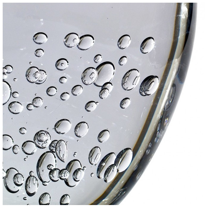 vaso con bolle d'aria alto in vetro trasparente