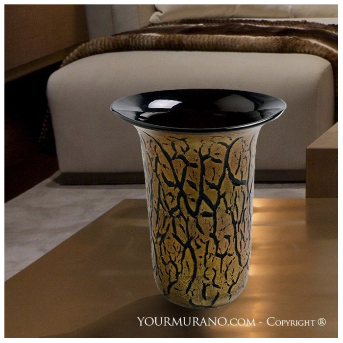 vaso a campana decorazione bronzo nero