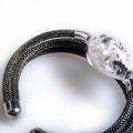AUDRINE Bracciale nero con perla soffiata in Vetro di Murano