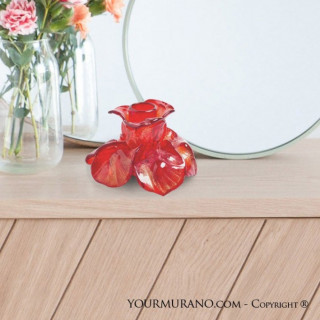 red candleholder christmas gift idea