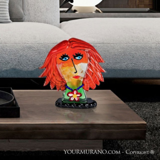 Scultura di testa di donna in vetro soffiato