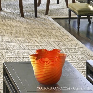 Orange decorative bowl “handkerchief-shaped”