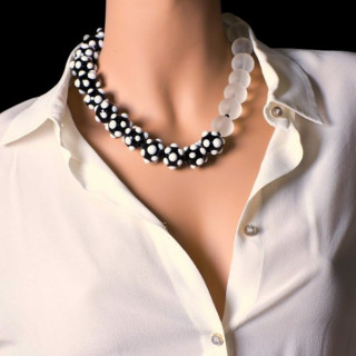 Clear black and white bead