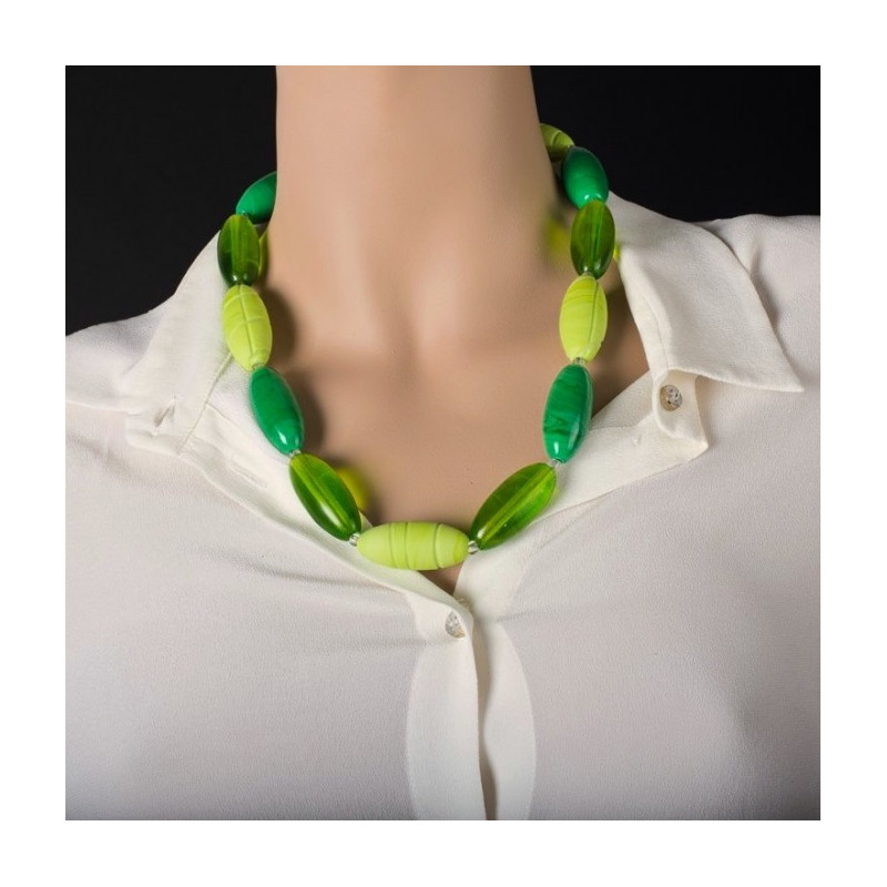 Artistic glass green beads