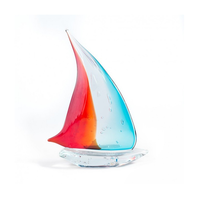 scultura barca a vela in vetro di Murano blu e rosso