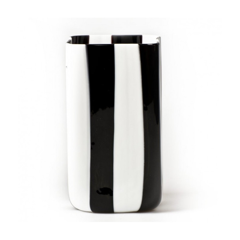 STRISCIA Modern vase with black and white stripes