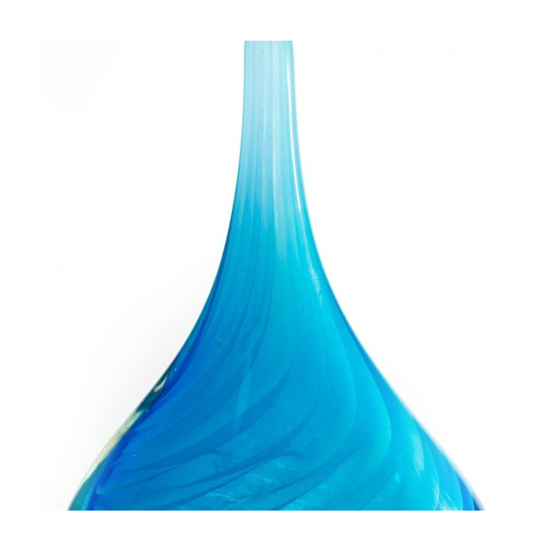 Vaso artigianale allungato in vetro azzurro