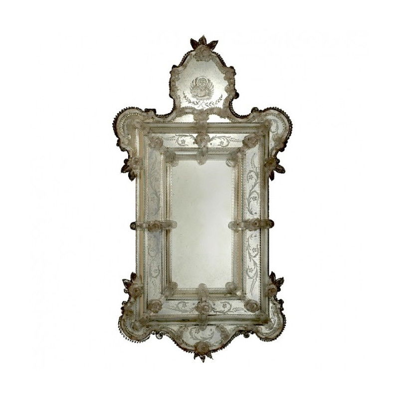 Classico specchio a muro in stile veneziano