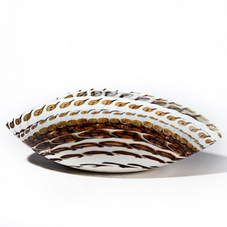 Venice centerpiece in ivory glass of modern design