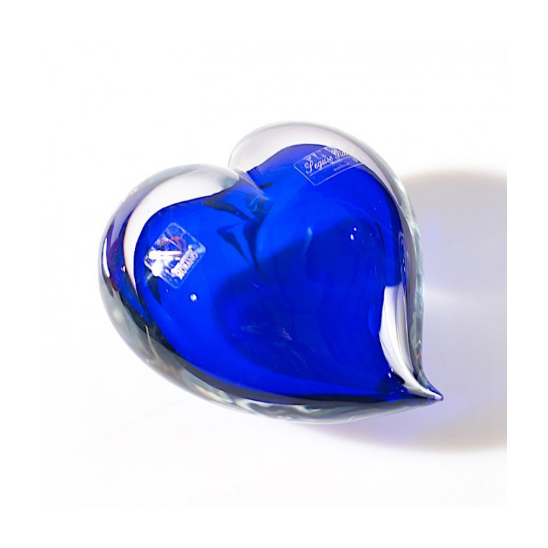 scultura a cuore in vetro di Murano blu elegante