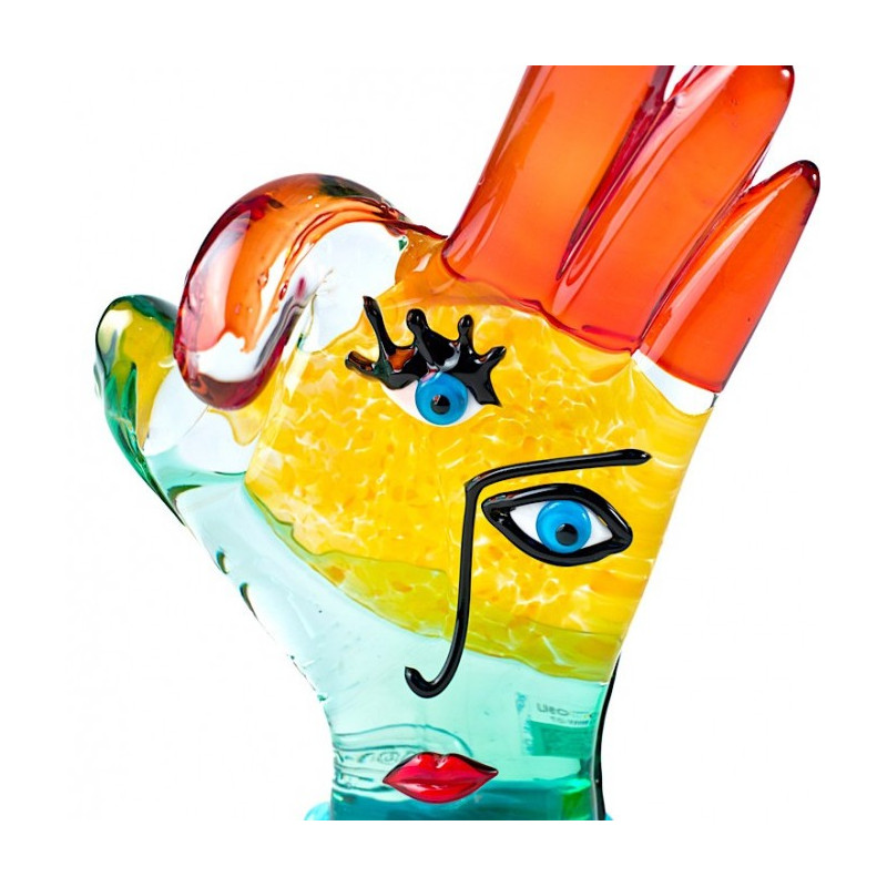 scultura di mano moderna artigianale in vetro