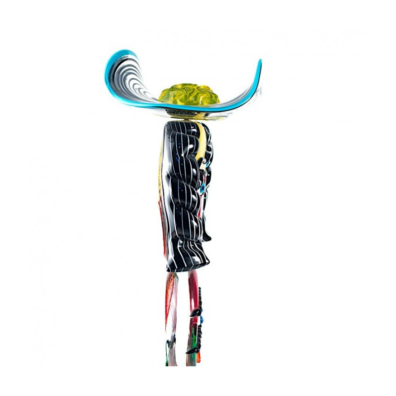 Picasso' style elegant ornamental sculpture for living room decor