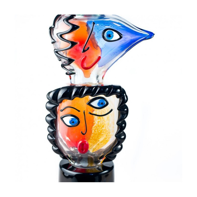 scultura da terra colorata fatta a mano