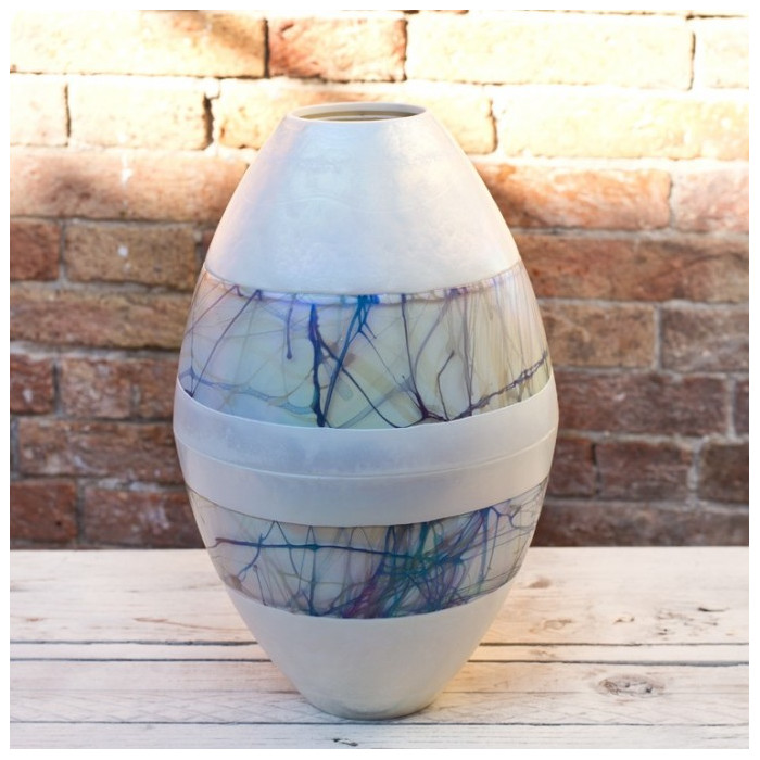 Elegant white Murano Glass vase contemporary design