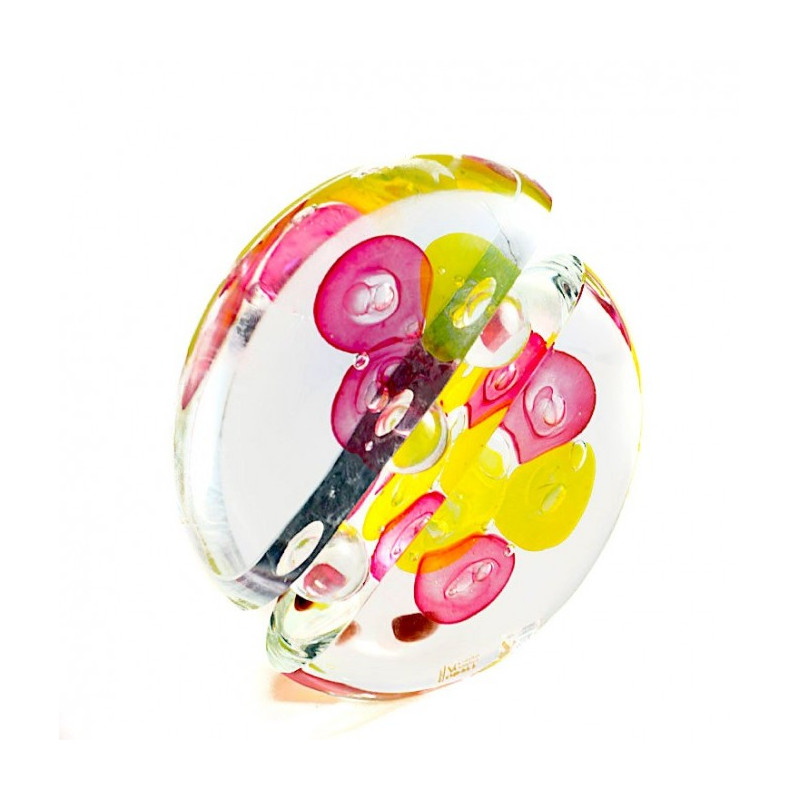sculpture with relief in transparent glass with pink and yellow bubbles