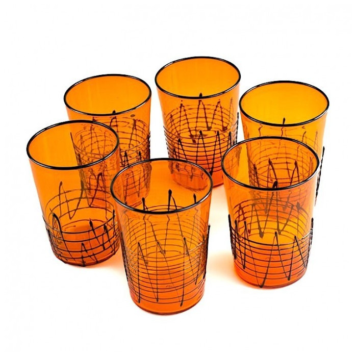 Set of tumblers with black decorations