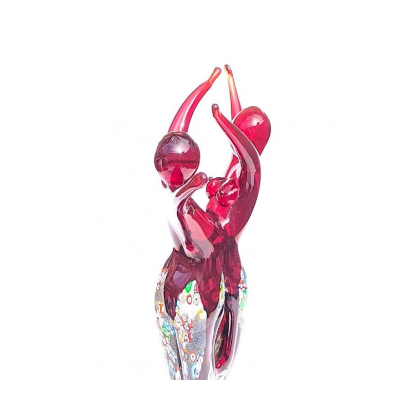 elegante scultura ballerini rossa con linee sinuose