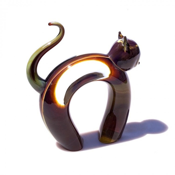 handcrafted amber sculpture small dimensions