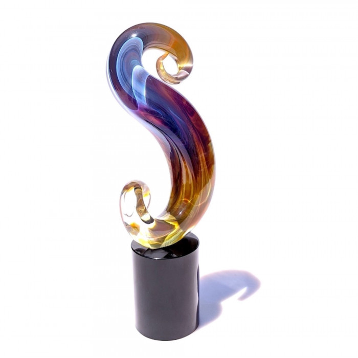 Murano abstract sculpture of modern design with sinuous lines