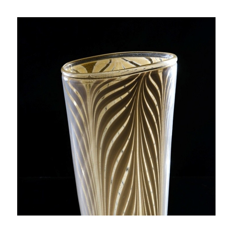 Tall vase classic gold