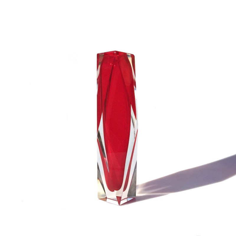 EFESTO exagonal red crystal modern vase