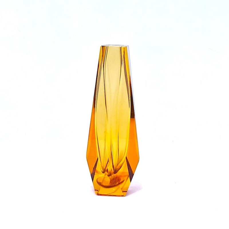 Elegant clear amber glass vase "sommerso" style