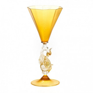 Venice goblet in amber glass with gold details