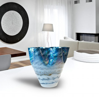 Elegant vase home décor