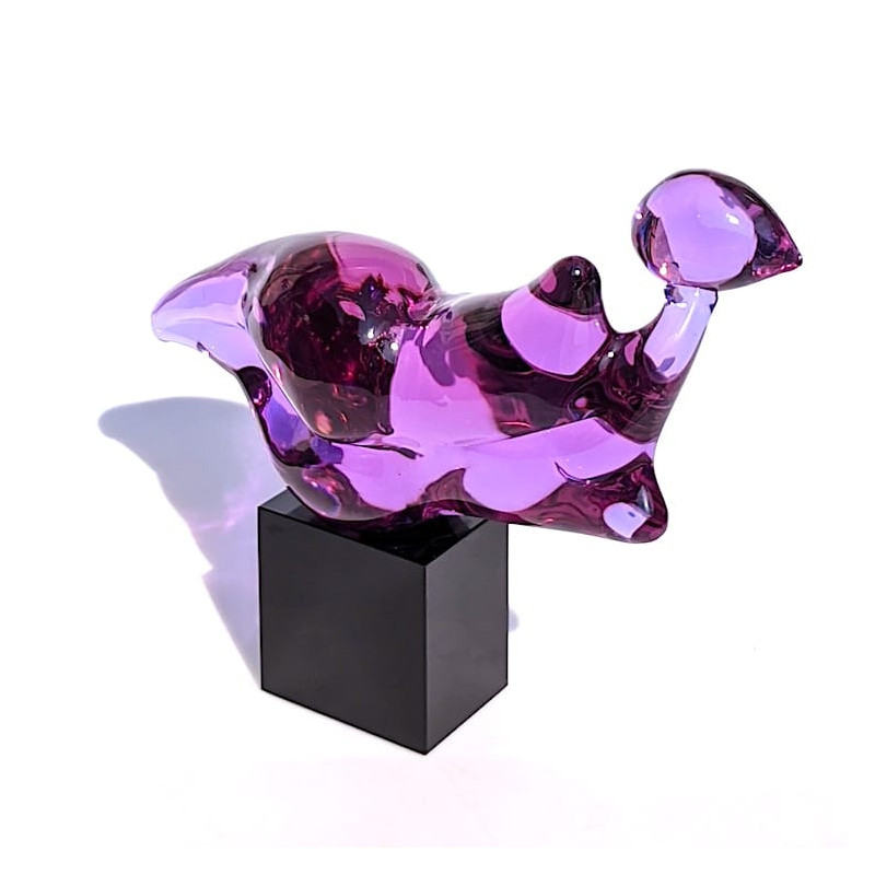 Elegante scultura artigianale in  vetro viola