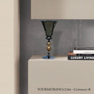 calice elegante di lusso con decorazione oro