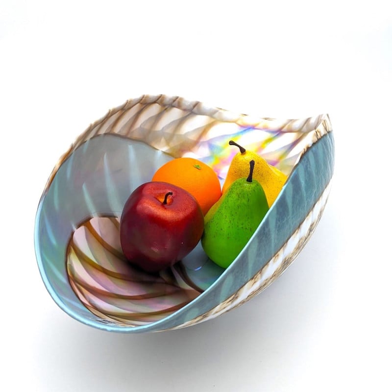 Shell form centerpiece in Murano glass