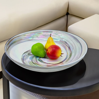 CALLE Sleek white and iridescent plate