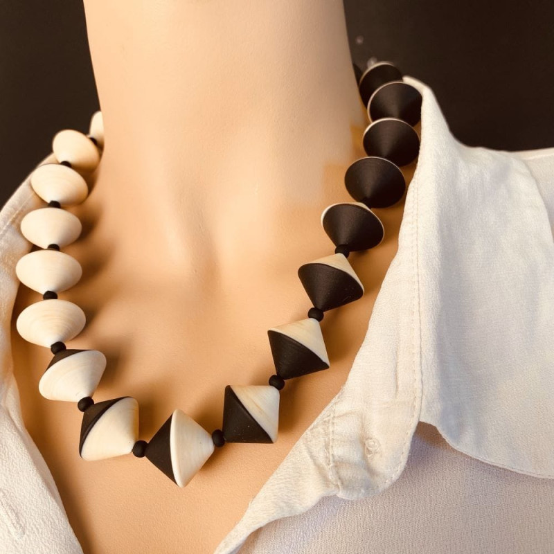 Murano Glass Ivory Black Conical Beads Made in Italy