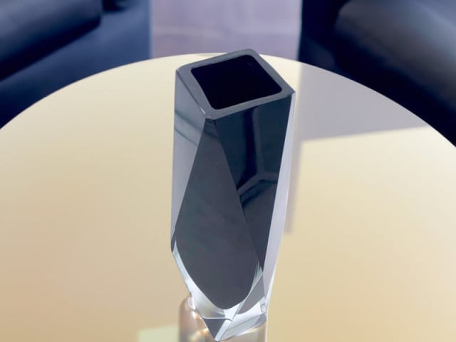 The Artistry of Faceted Vases