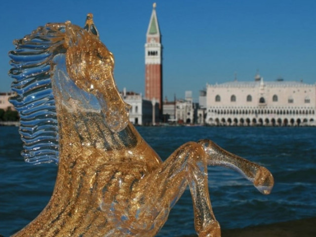 How Do I Get to Murano Island from Venice?