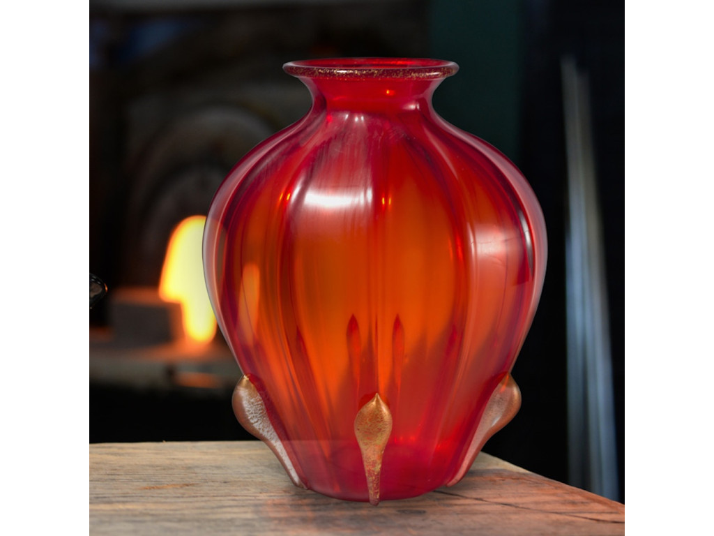 Come arredare il tuo vaso in vetro di Murano?