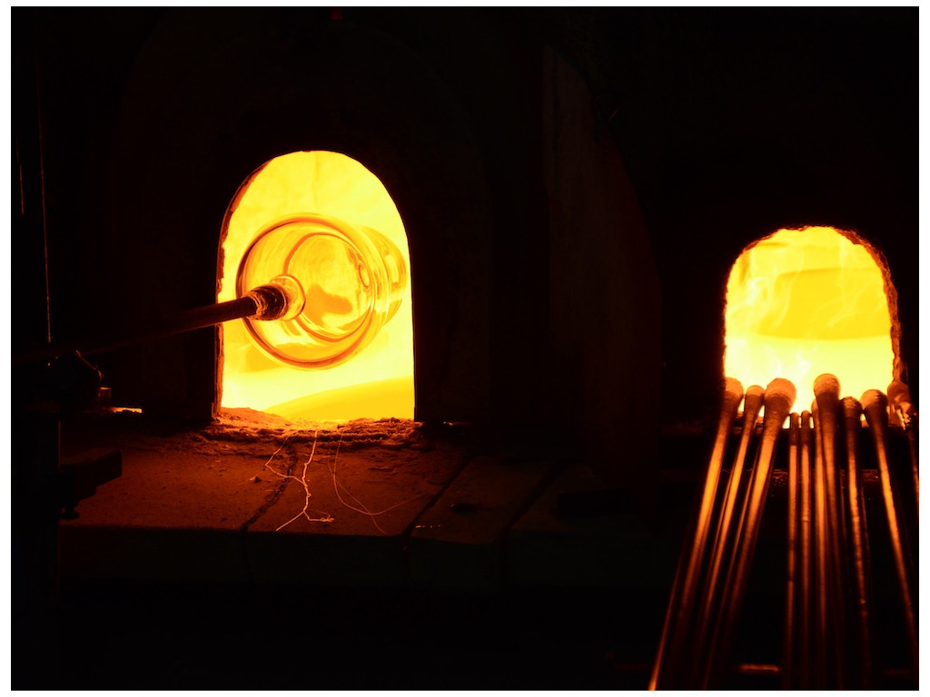 Is there fake Murano glass in Venice?