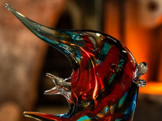 Come il Vetro di Murano Trasforma gli Interni di Lusso: L'Arte dell'Arredo Veneziano